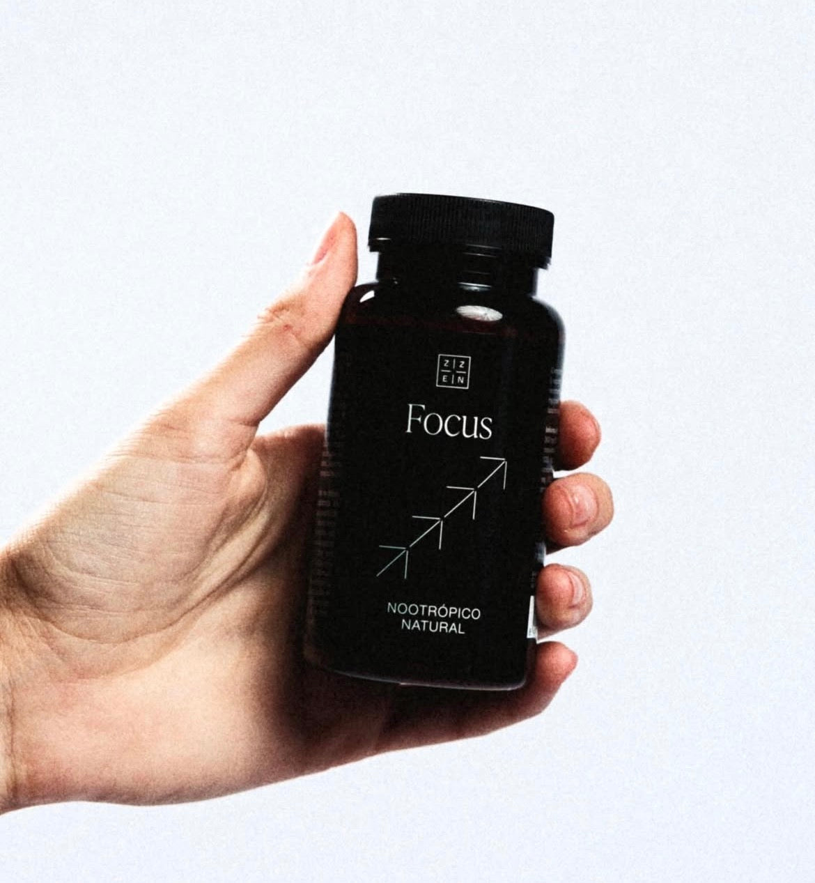 Mano sujetando ZZEN Focus